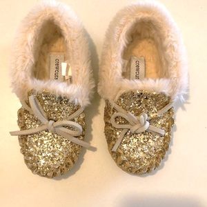 Crewcuts Lined Gold Sparkle Slippers. EUC.